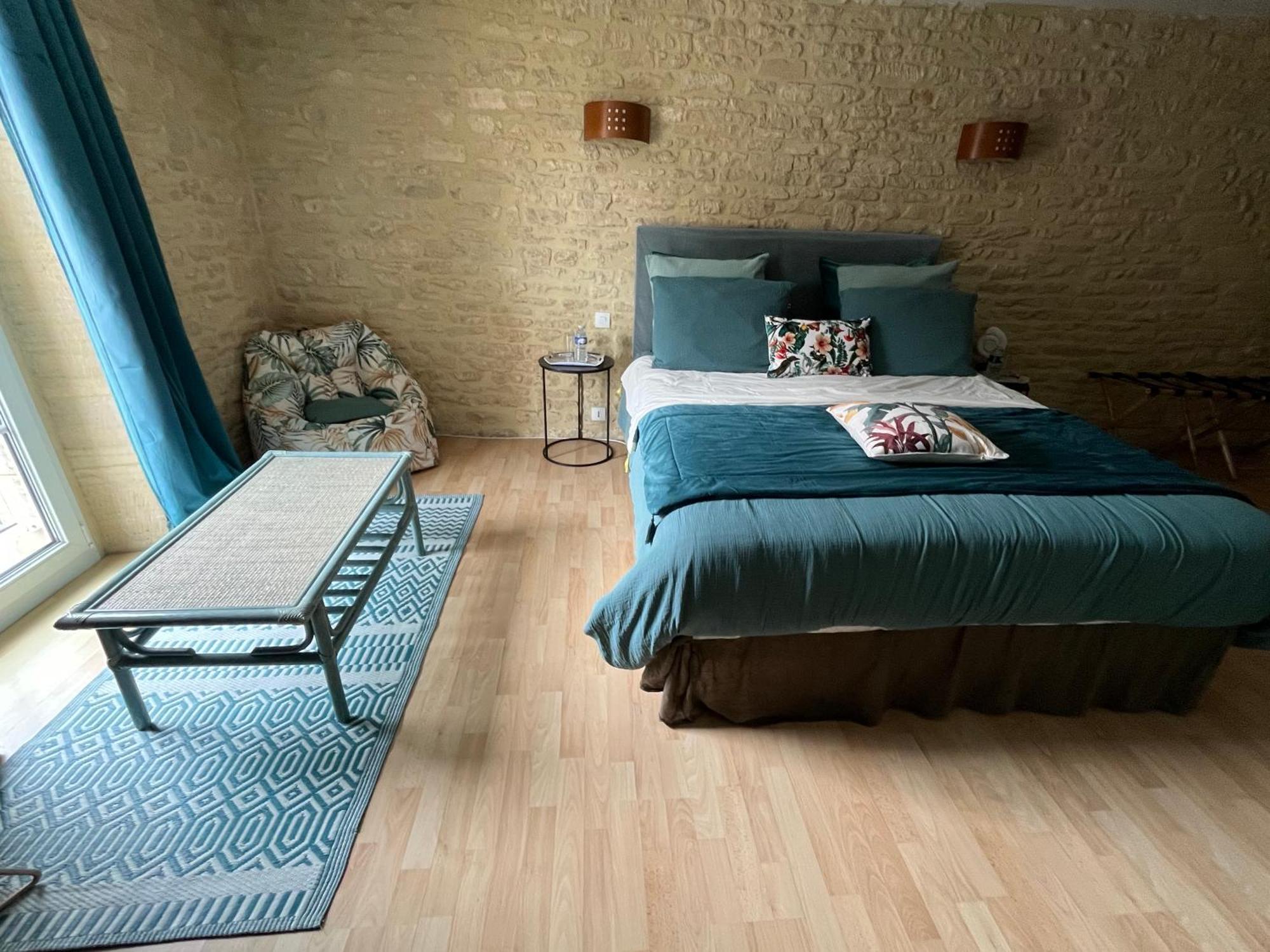 Chambres D'Hotes De L'Ancienne Auberge Thaon Bagian luar foto
